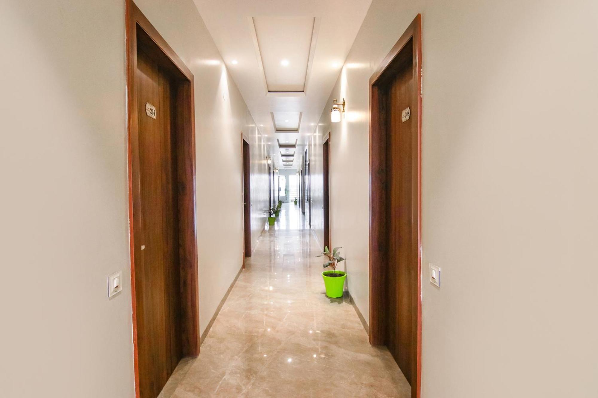 Fabhotel Prime Royal Court 卢迪亚纳 外观 照片