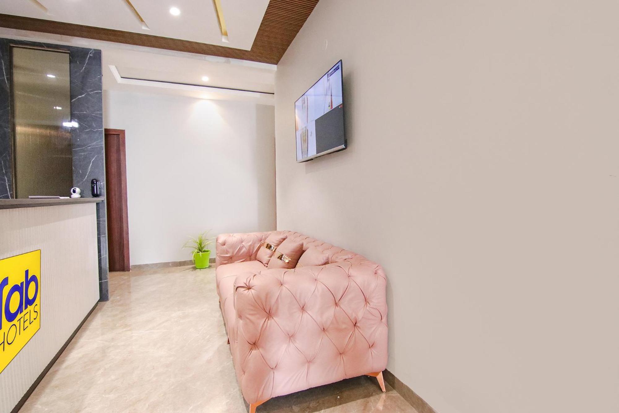 Fabhotel Prime Royal Court 卢迪亚纳 外观 照片